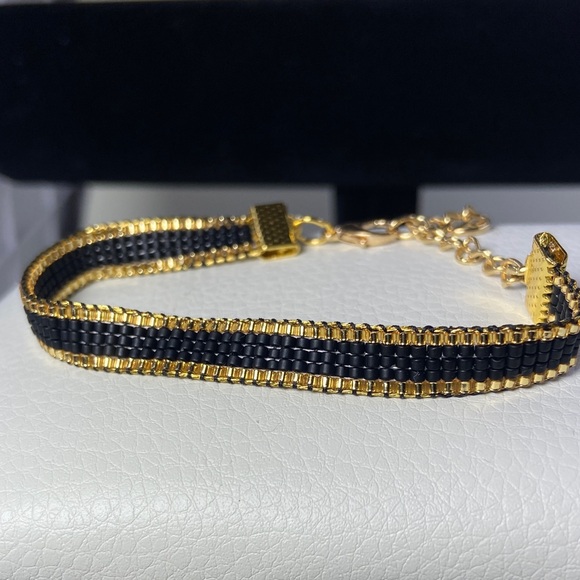 Black and Gold  loom-beaded bracelet Miyuki Delica Seed Beads - Picture 6 of 11